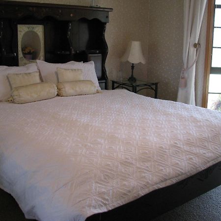 Hill Top Country Guest House Lovedale Eksteriør bilde