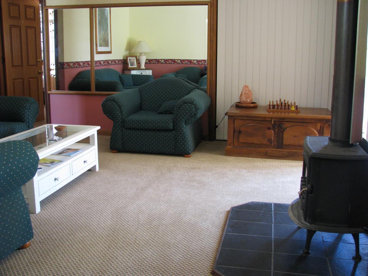 Hill Top Country Guest House Lovedale Eksteriør bilde